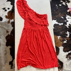 Peach /pink off the shoulder dress!